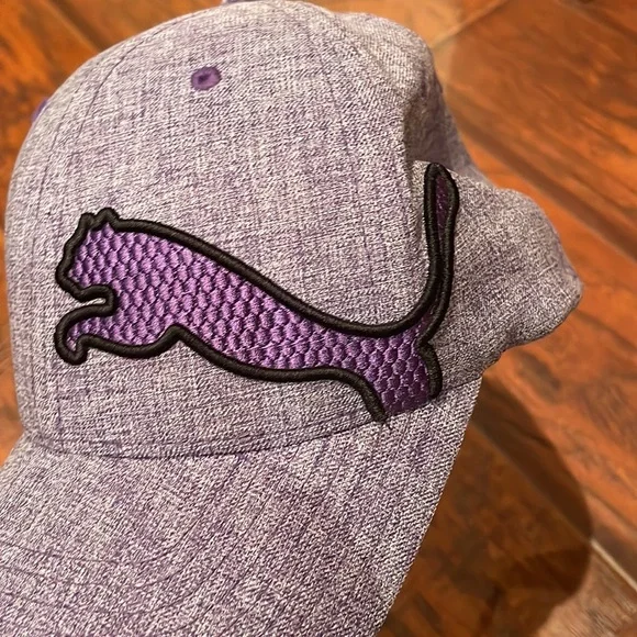 Purple puma hat - Picture 4 of 4